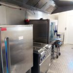 cuisine-ephemere-locacuisines-st-jean-du-falga-vue-module-cuisson