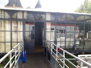 cuisine-mobile-passerelle-batiment-preignac-gironde