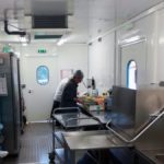 cuisine-temporaire-la-redorte-occitanie-personnel-cuisine-preparation-froide