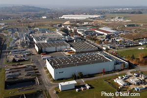 projet-cuisine-temporaire-api-picardie-basf-breuil-le-sec-grutage-module-restaurant